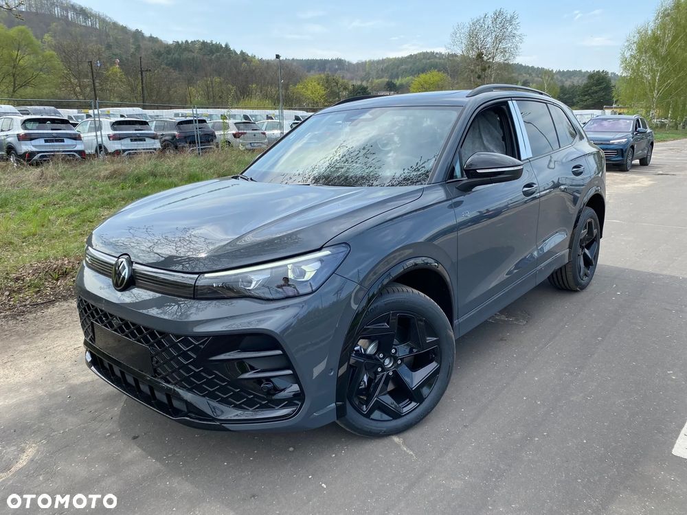 Volkswagen Tiguan 1.5 eTSI R-Line Plus DSG - 2