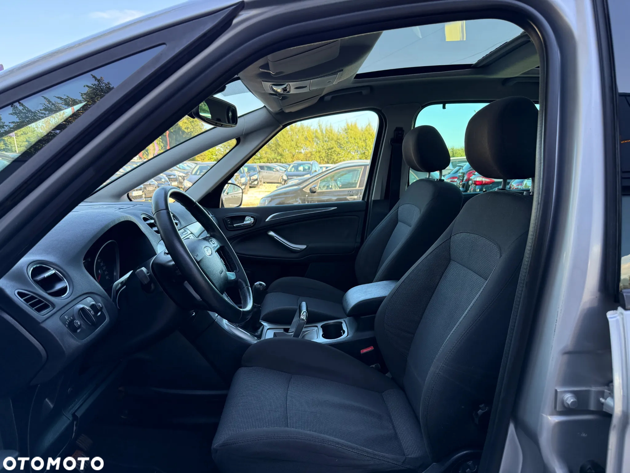Ford S-Max 2.0 Titanium - 28