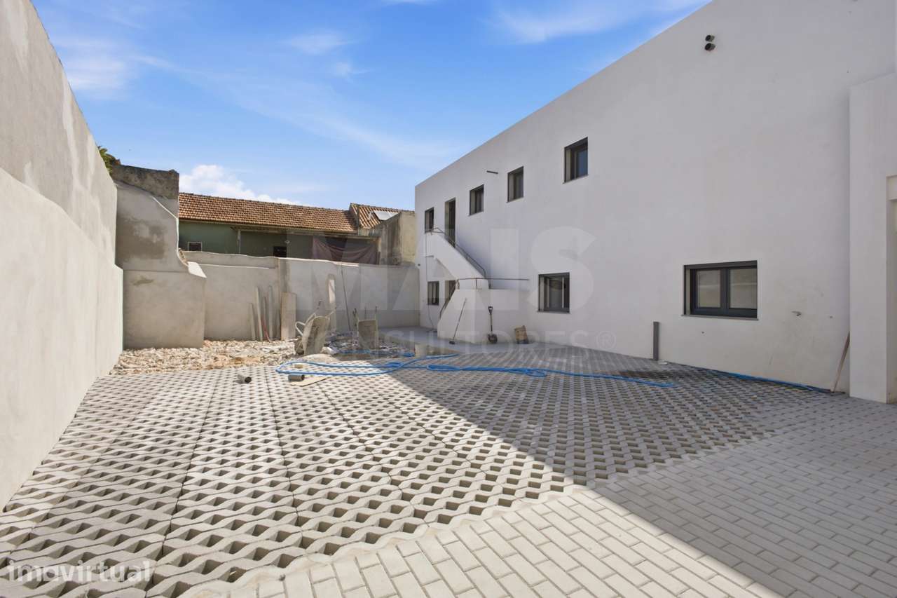 Apartamento T2 novo com quintal e estacionamento - Grande imagem: 5/16