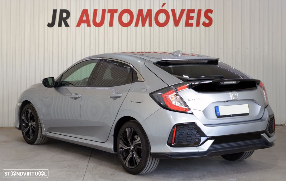 Honda Civic 1.0 i-VTEC Executive Premium CVT - 6