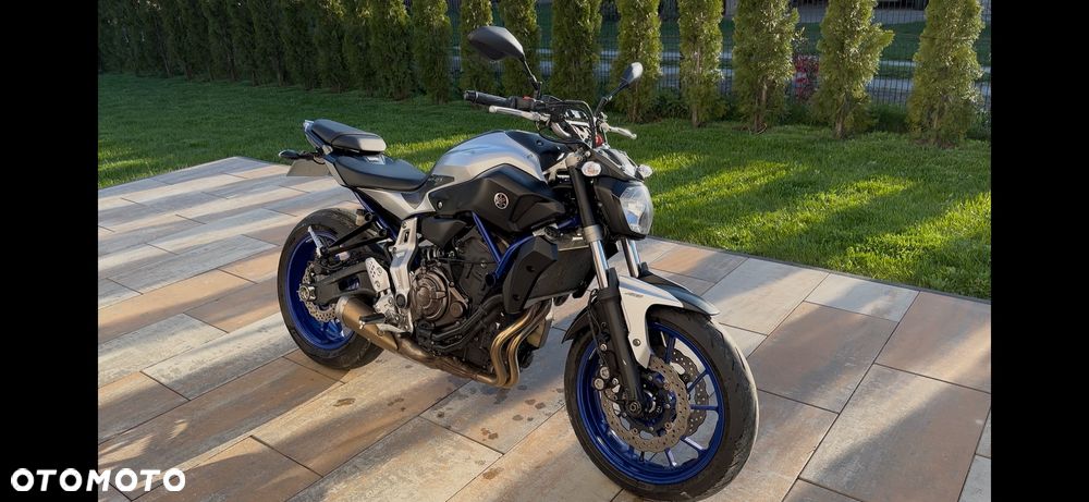 Yamaha MT - 2