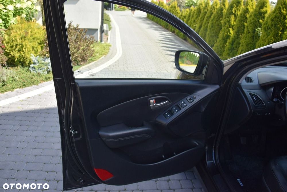 Hyundai ix35 2.0 2WD Style - 18