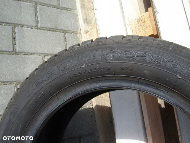 OPONA GOODYEAR VECTOR 4SEASON 205/55/16 7MM - 2