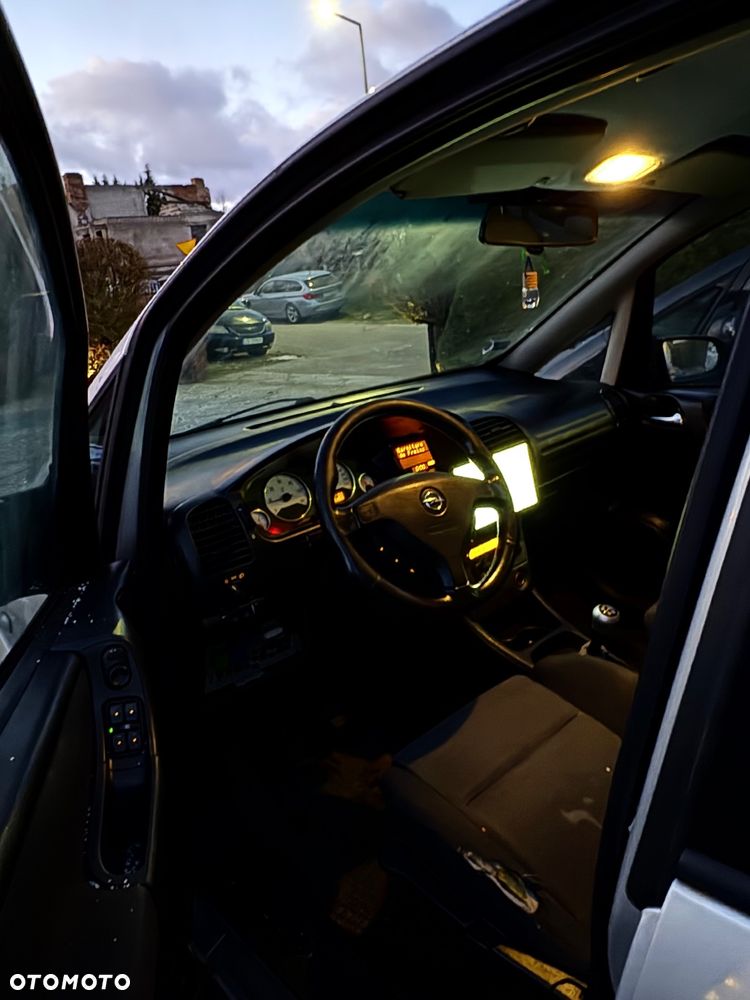 Opel Zafira 2.2 DTI Edition - 10