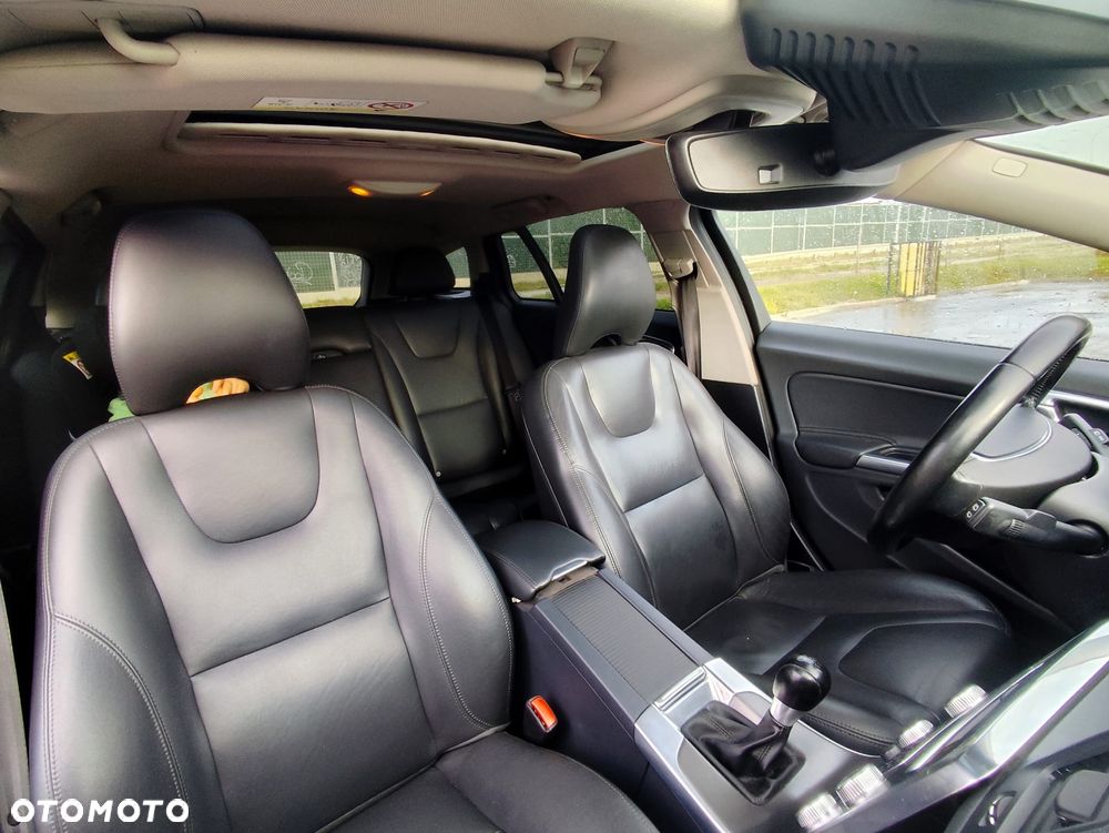 Volvo V60 D4 Momentum - 3