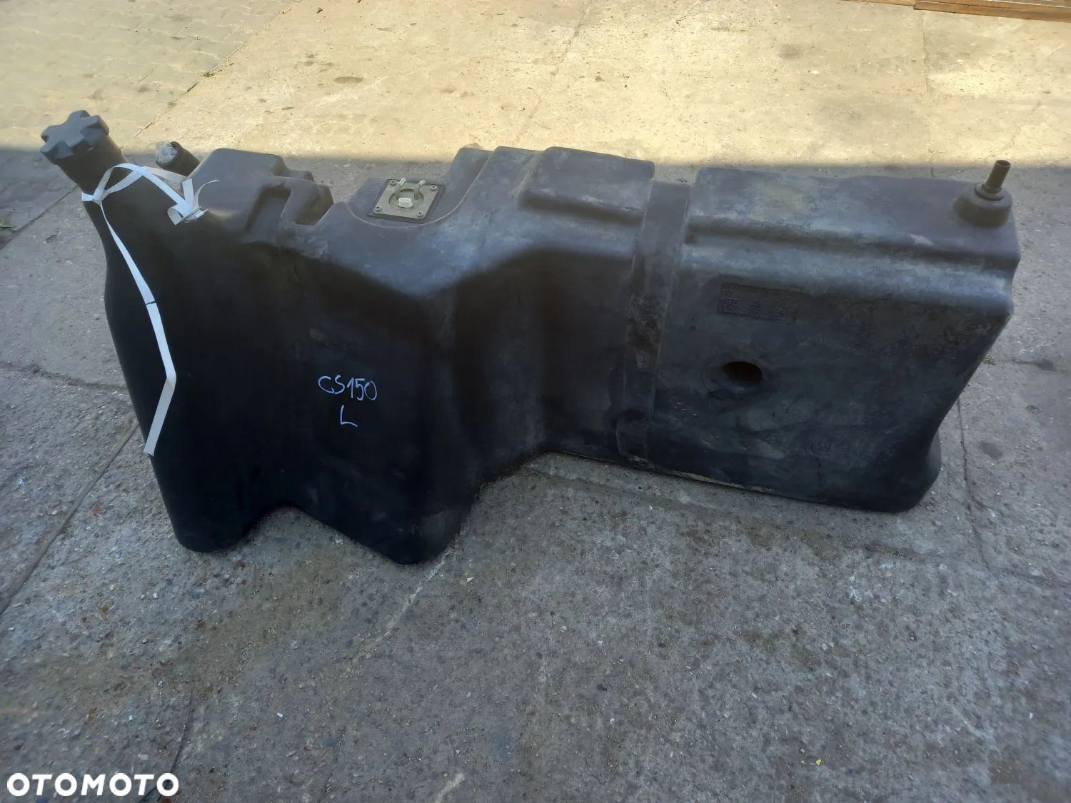 Zbiornik paliwa lewy Case CS150 - 1
