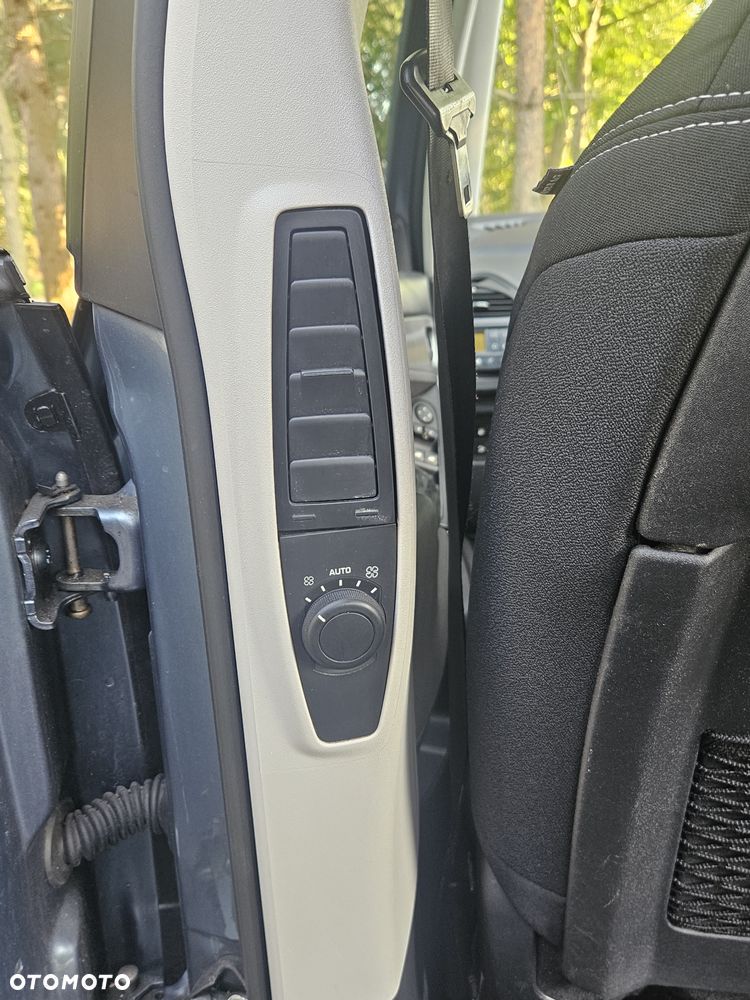 Citroën C4 Picasso VTi 120 Attraction - 12
