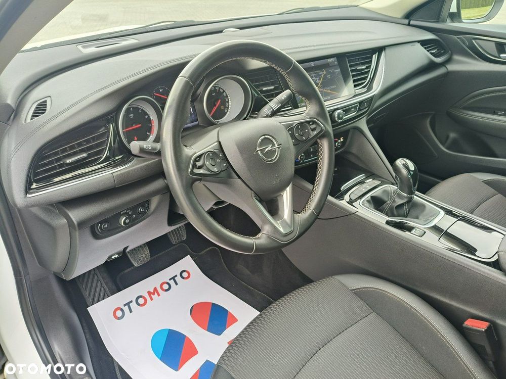 Opel Insignia - 15