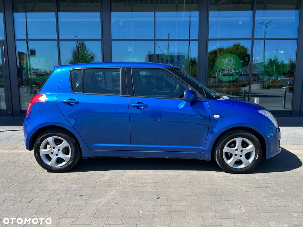 Suzuki Swift 1.3 Club - 5