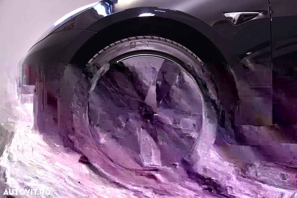 Tesla Model 3 Long Range - 13