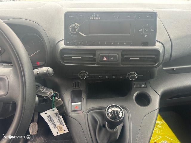 Toyota PROACE CITY LONGA 3 LUGARES - 11