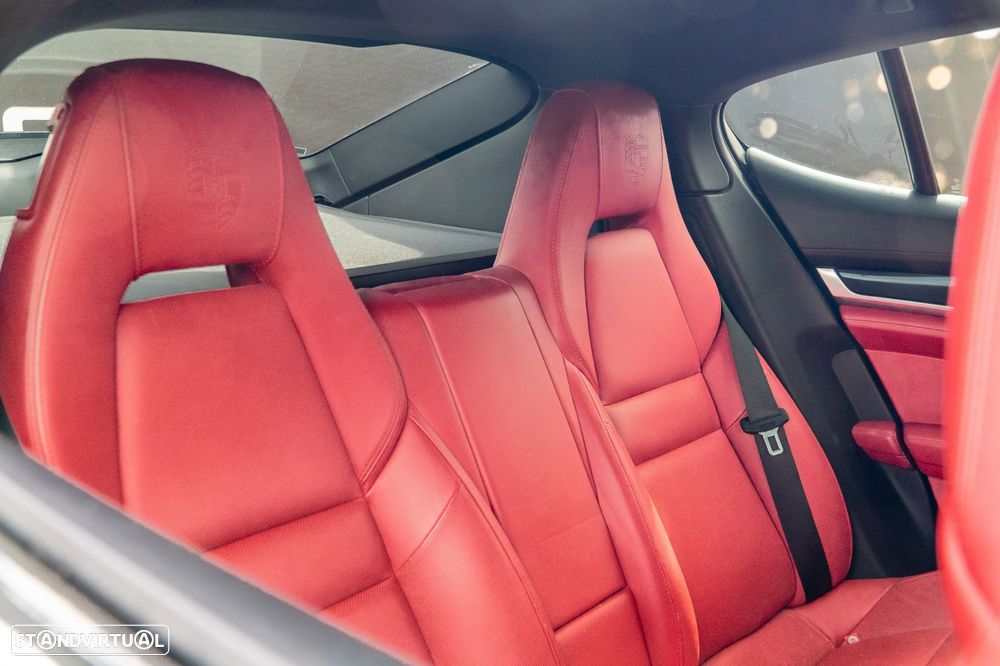 Porsche Panamera Edition - 13