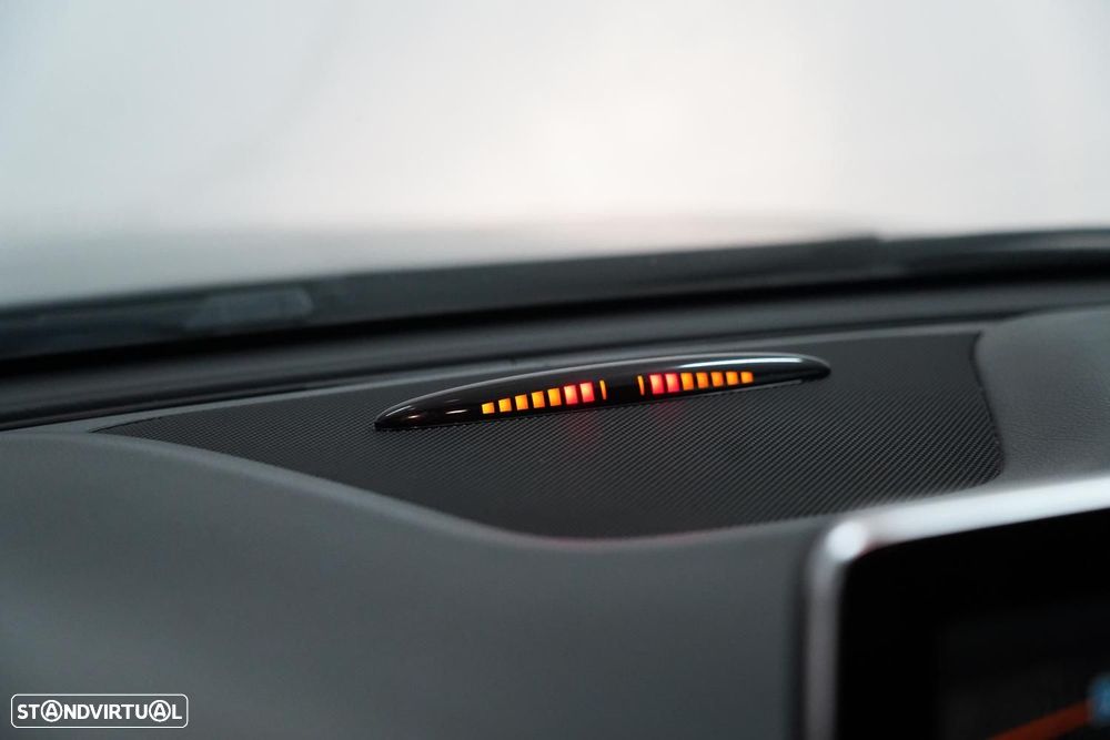 Mercedes-Benz CLA 180 d Shooting Brake Urban - 14