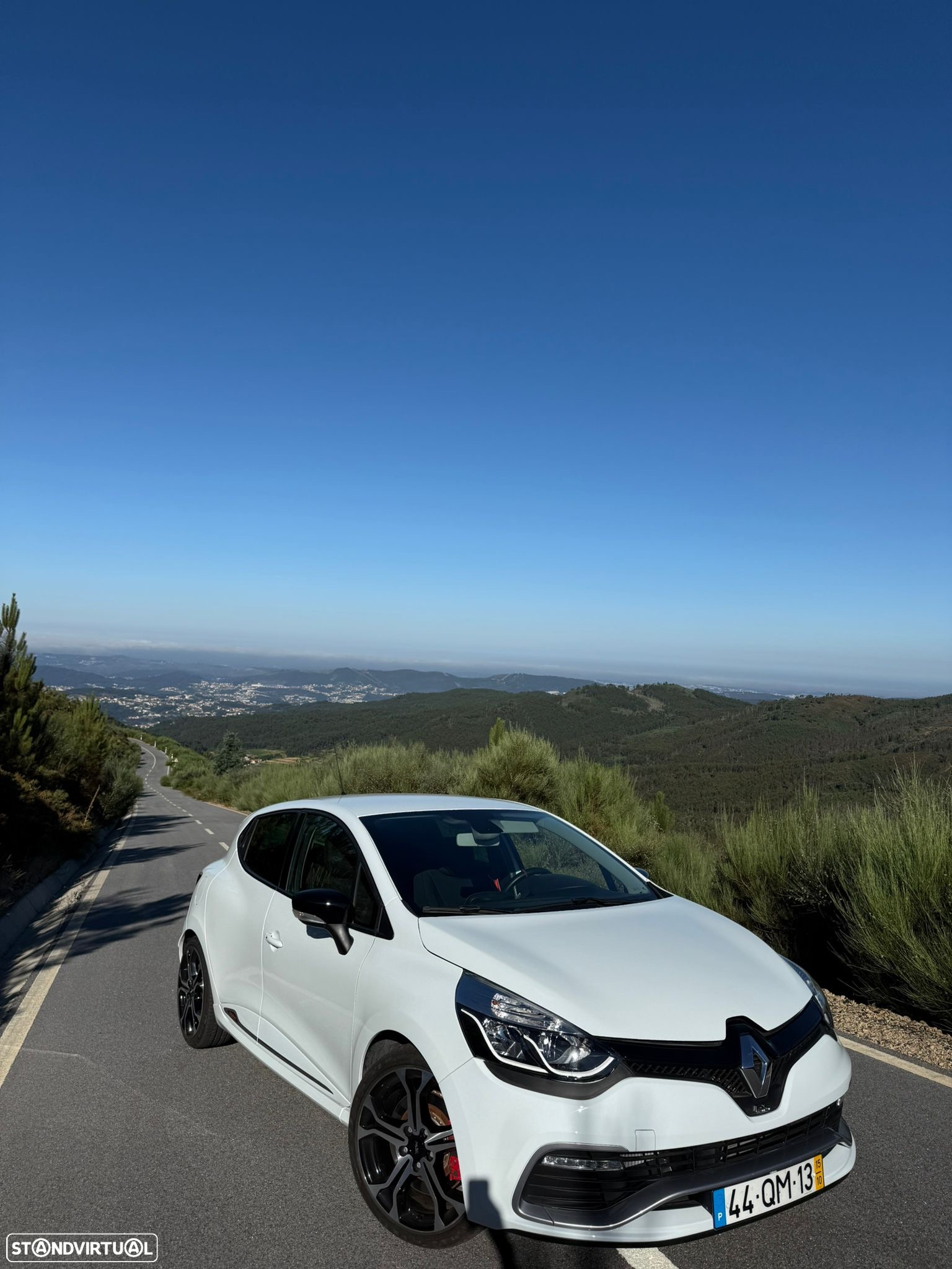 Renault Clio 1.6 T RS Trophy EDC - 4