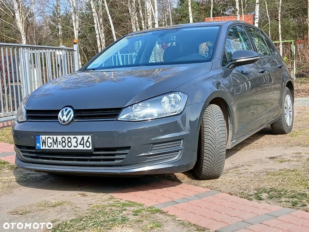 Volkswagen Golf - 2