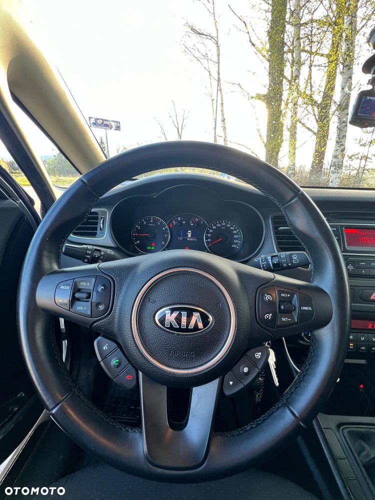 Kia Carens 1.6 GDI M EU6 - 21