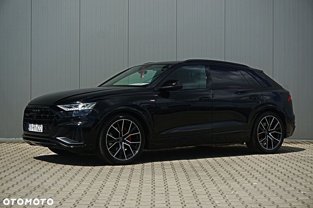 Audi Q8 - 1