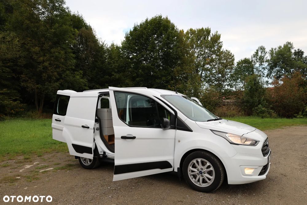 Ford Transit Connect - 22