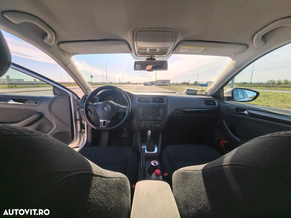 Volkswagen Jetta 1.4 TSI DSG Trendline - 6