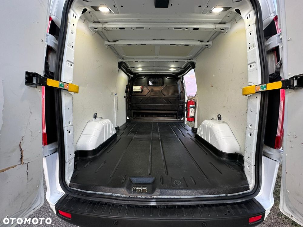 Ford Transit Custom - 24