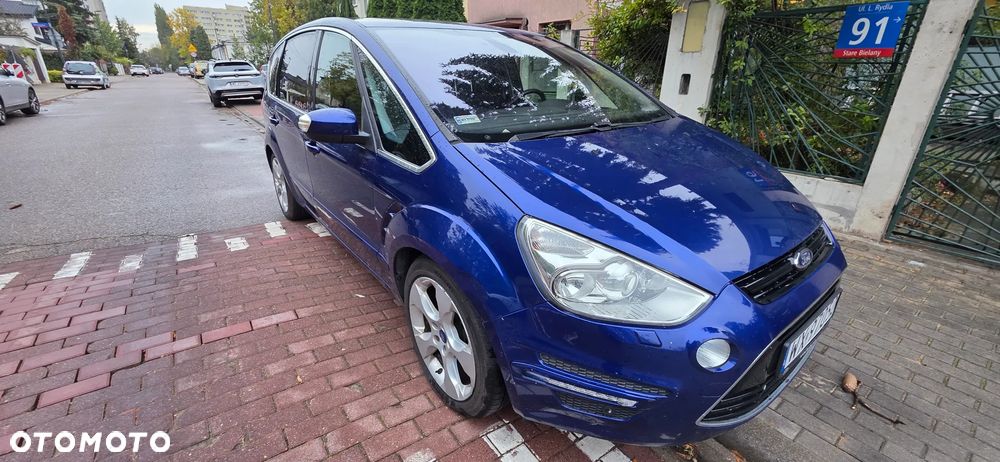 Ford S-Max - 17