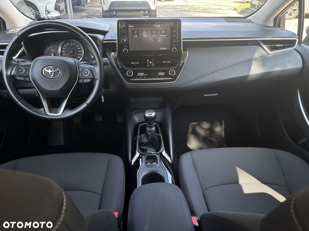Toyota Corolla - 4