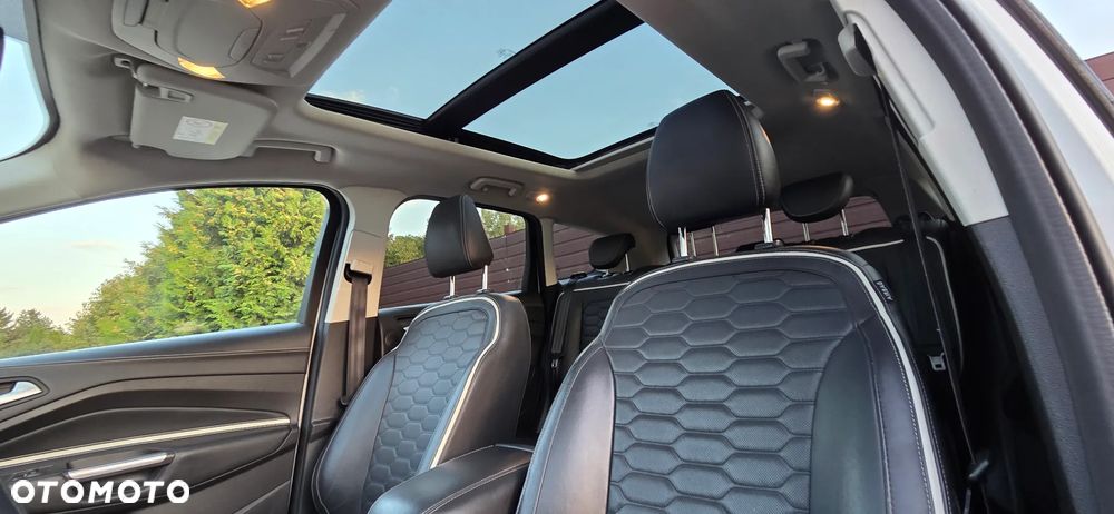 Ford Kuga - 28