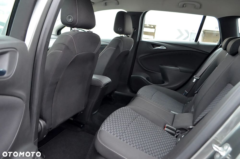 Opel Astra 1.4 T Dynamic - 16