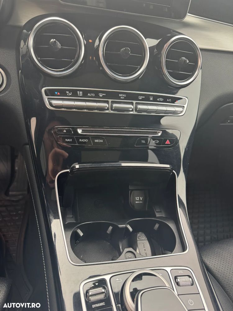 Mercedes-Benz GLC - 21