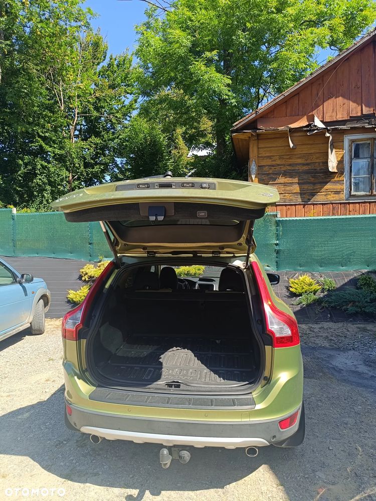 Volvo XC 60 D5 AWD Summum - 11