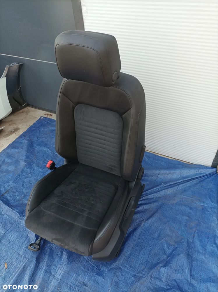 VW Passat B8 kombi  fotele kanapa komplet skóra alcantara - 2