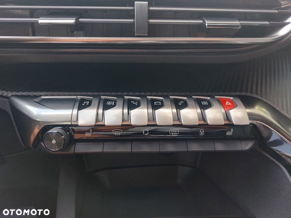 Peugeot 2008 1.2 PureTech Allure Pack S&S EAT8 - 26