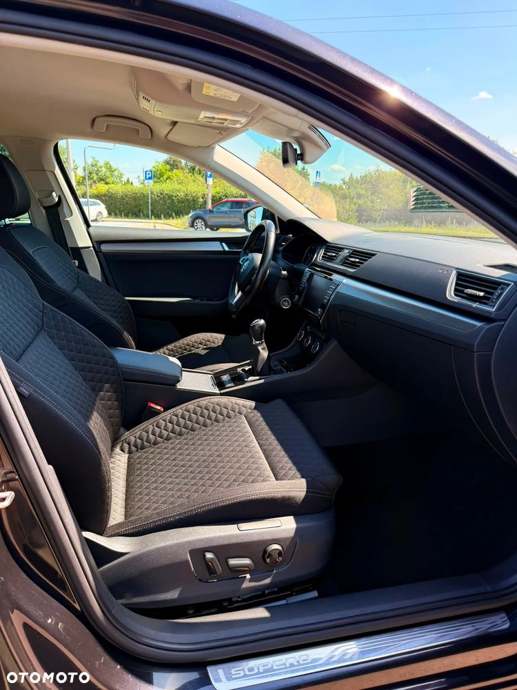 Skoda Superb 2.0 TDI Ambition - 17
