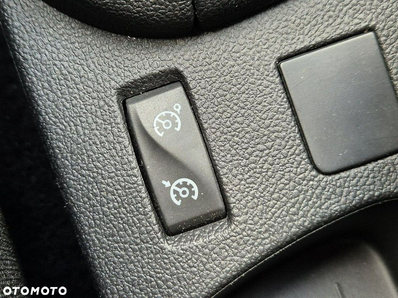 Renault Clio - 23