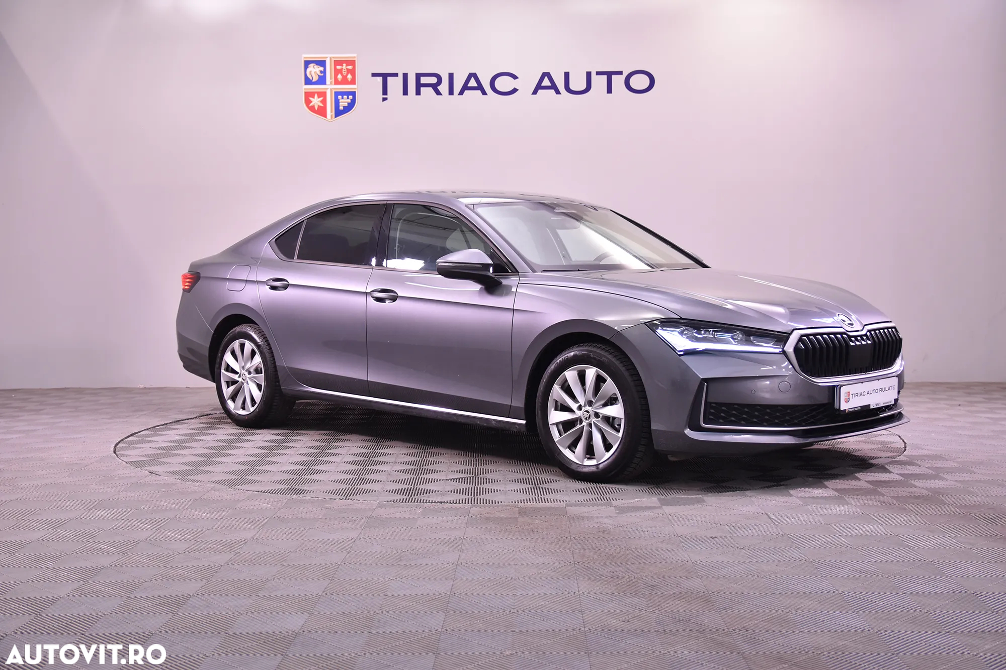 Skoda Superb 2.0 TDI DSG Style - 7