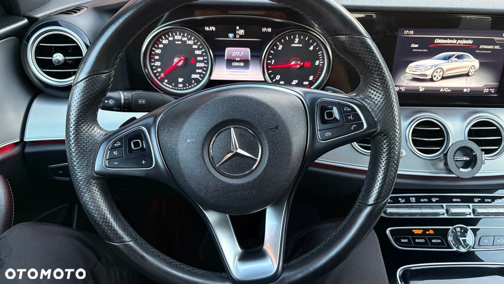 Mercedes-Benz Klasa E 220 d 9G-TRONIC - 23