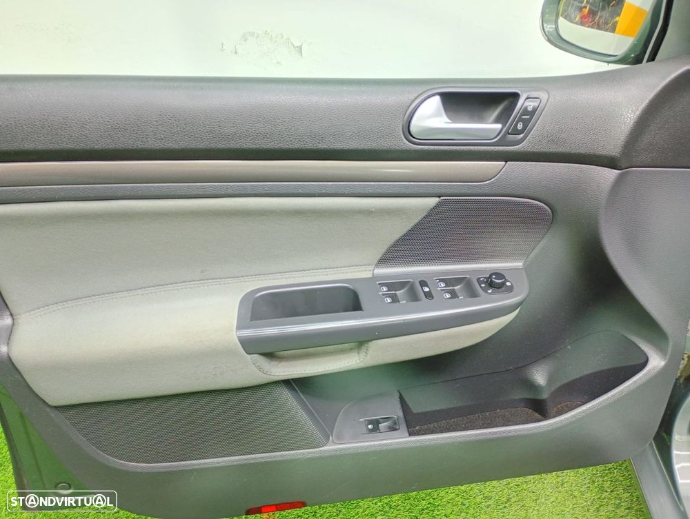VW Golf 1.9 TDi 6V Confortline - 15