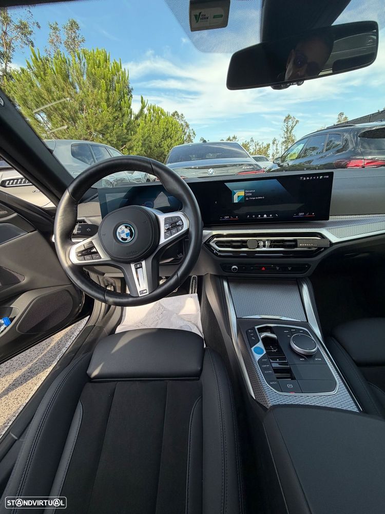 BMW i4 - 13