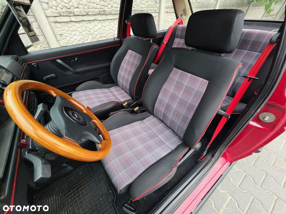 Volkswagen Jetta 1.3 GL - 10