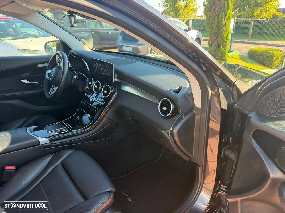 Mercedes-Benz GLC 300 de Coupe 4Matic 9G-TRONIC Exclusive - 25