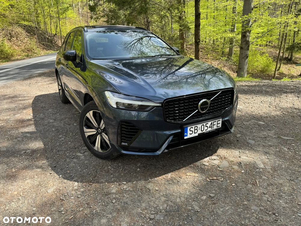 Volvo XC 60 T6 Plug-In Hybrid AWD Plus Dark - 3