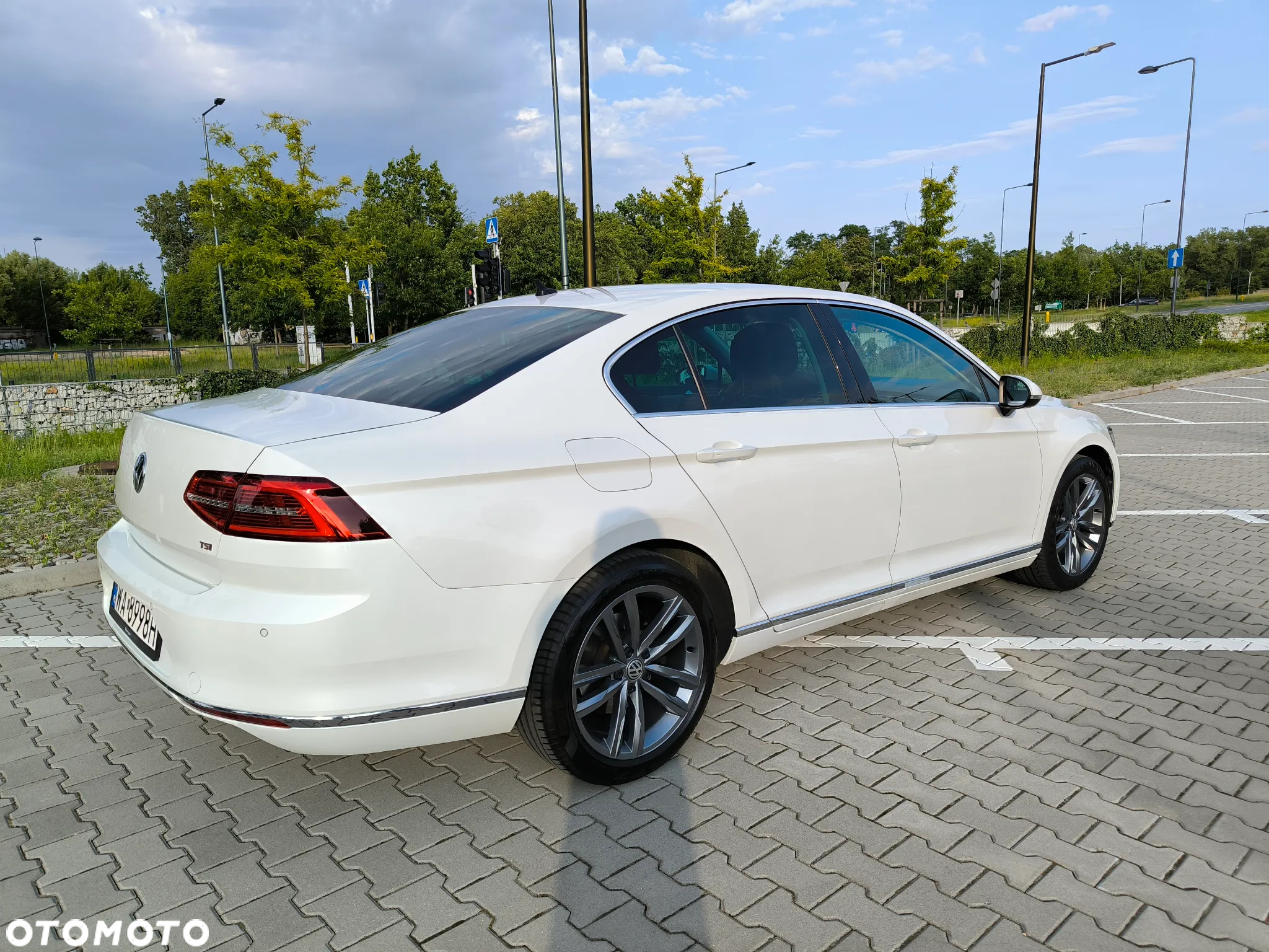 Volkswagen Passat 1.8 TSI BMT Highline DSG - 4