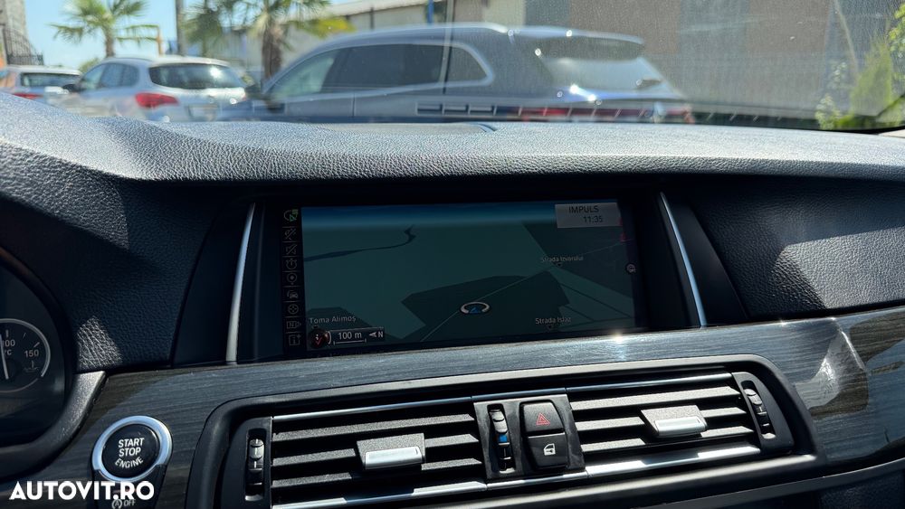 BMW Seria 5 520d xDrive AT - 28
