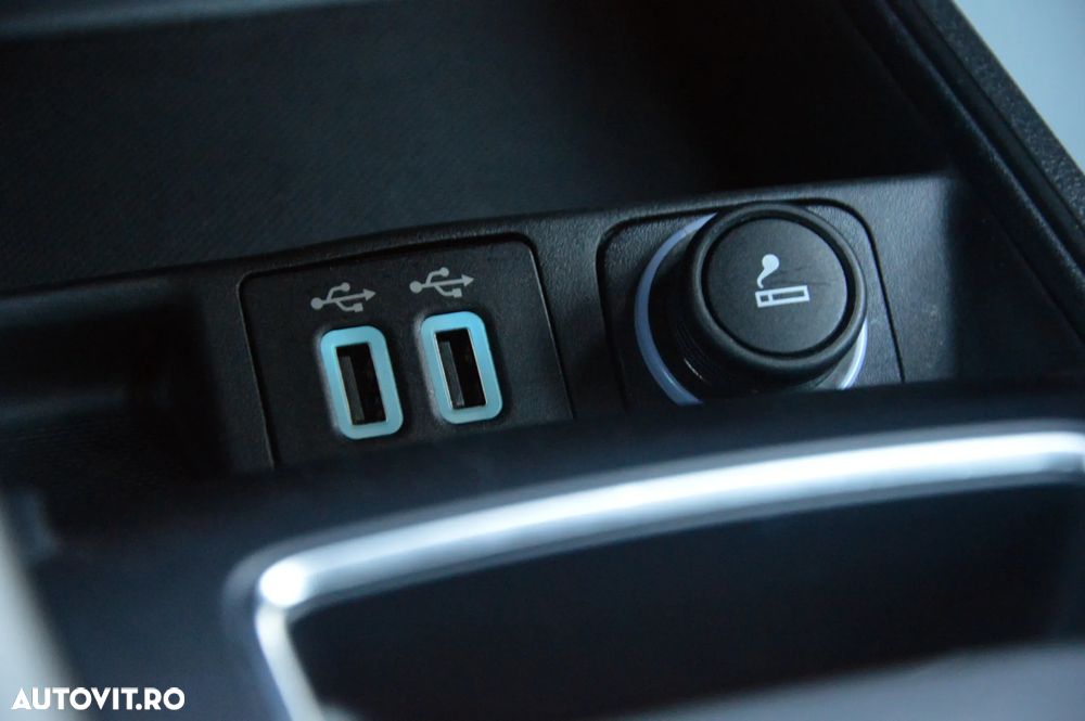 Ford Mondeo 2.0 TDCi Aut. Trend - 37