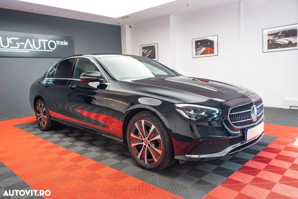 Mercedes-Benz E 300e 9G-TRONIC - 1