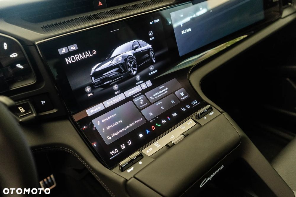 Porsche Cayenne - 26