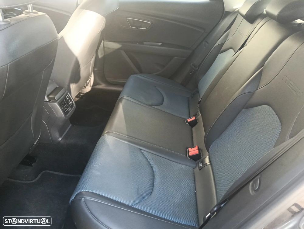 SEAT Leon 1.6 TDI DPF Style - 24