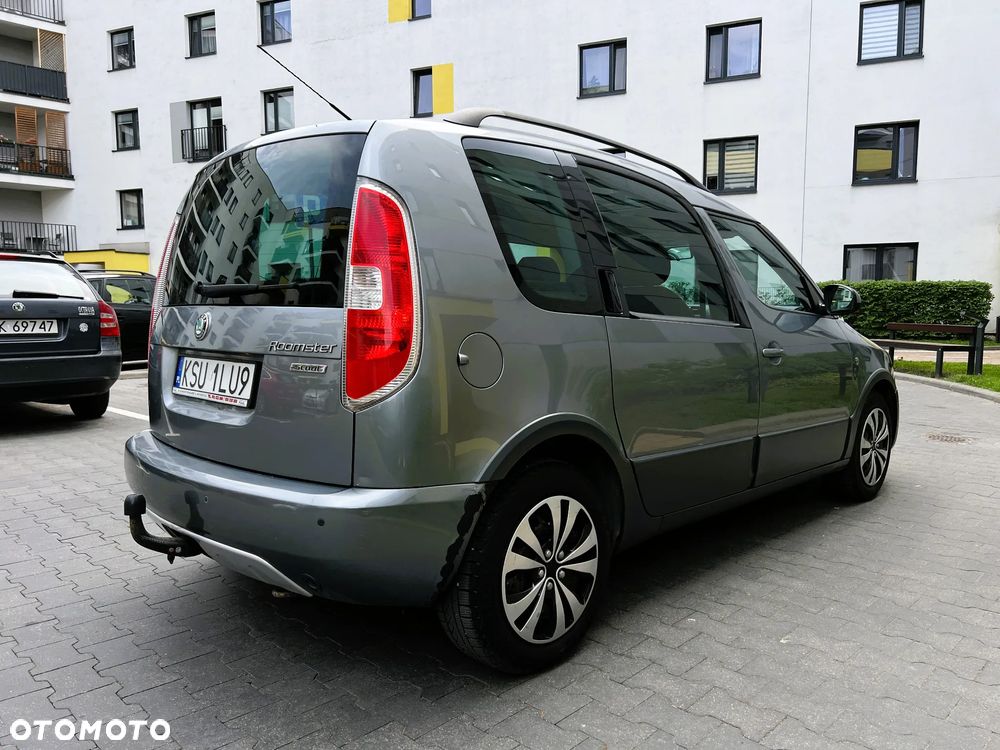 Skoda Roomster 1.4 16V Scout - 4