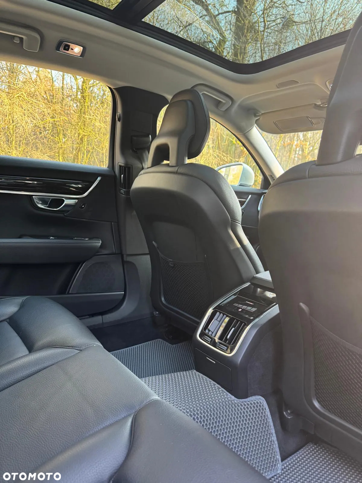 Volvo S90 - 13