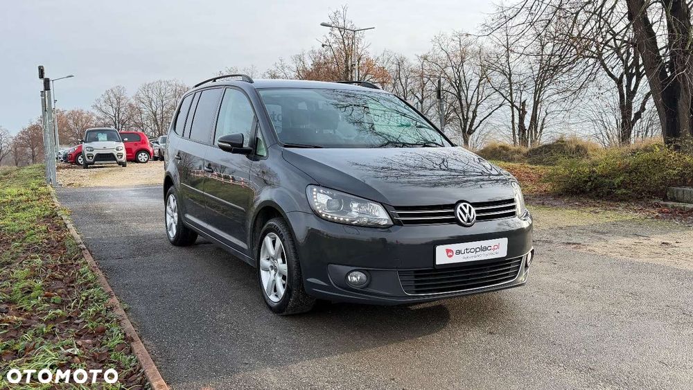 Volkswagen Touran - 10